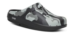 Women's OOcloog Luxe Clog - Night Camo